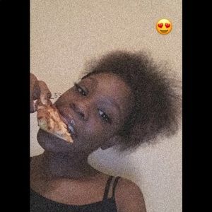 Meet your Posher, Kendall